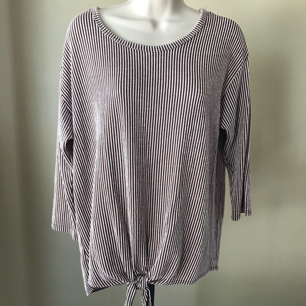 Gyft Brown and White Striped Tie Front Top Size L
